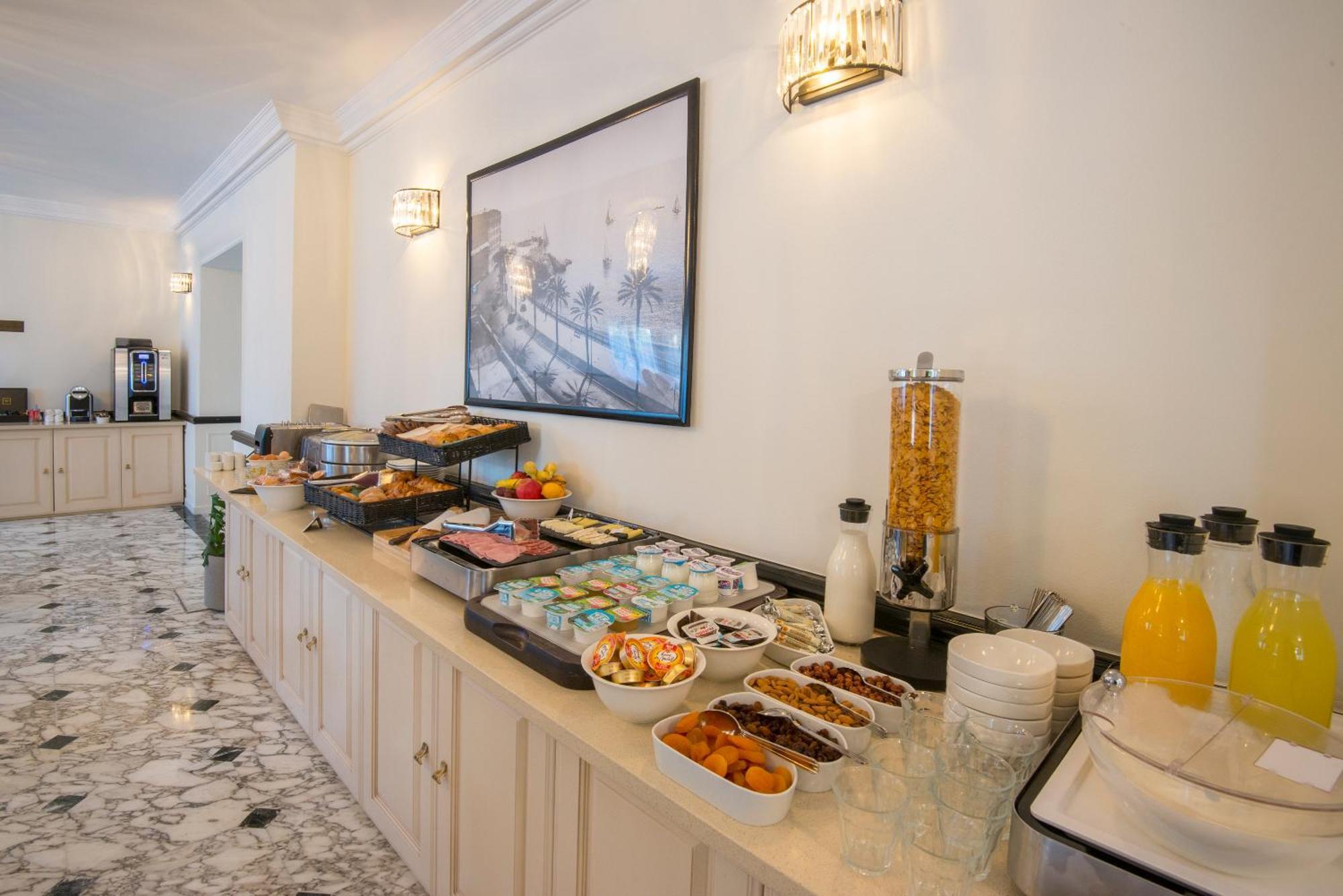 Hotel Carlton Beaulieu-sur-Mer Bagian luar foto